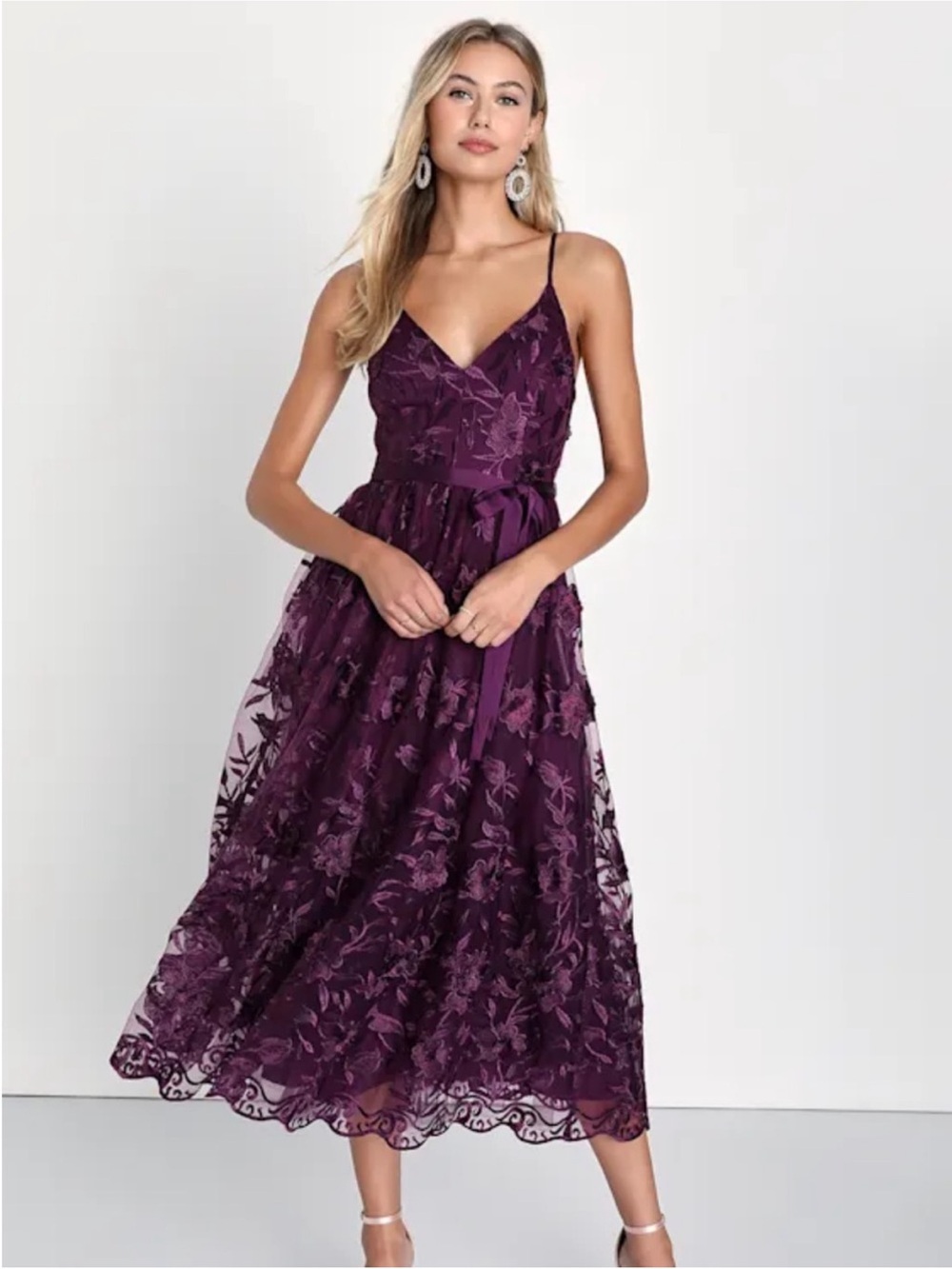NWT Lulu’s purple lace midi dress with sash wedding guest dress